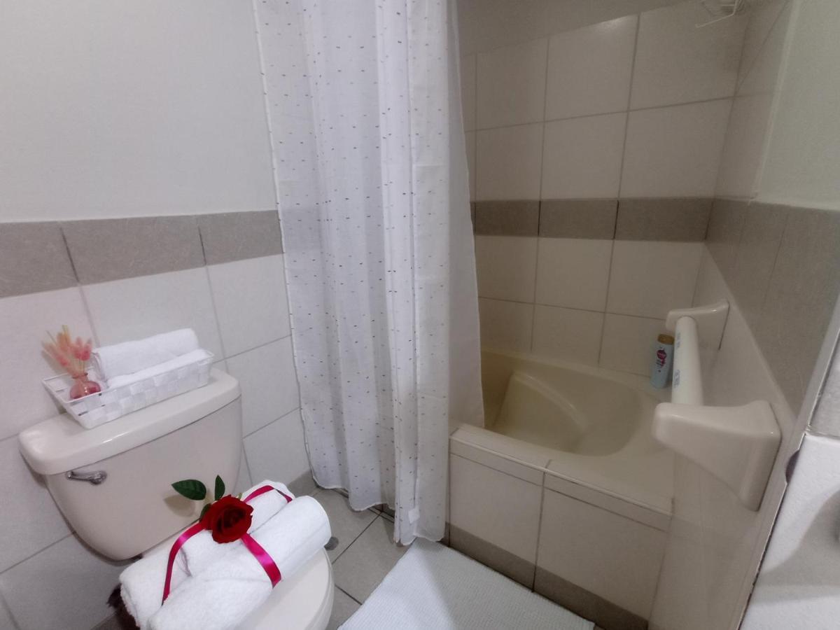Habitacion Privada En Departamento Compartido リマ エクステリア 写真