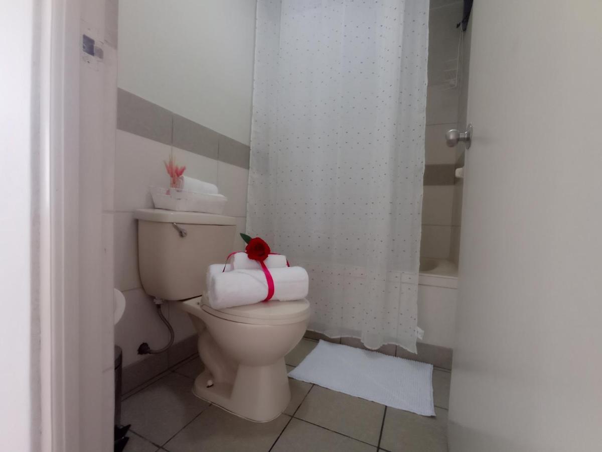 Habitacion Privada En Departamento Compartido リマ エクステリア 写真